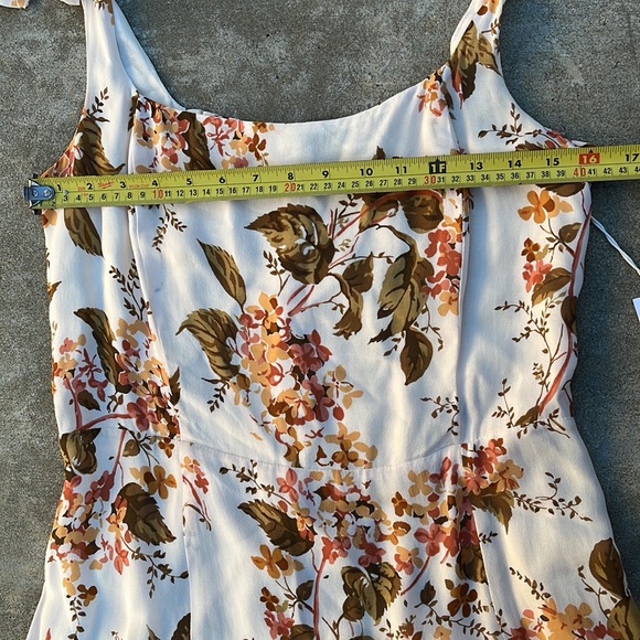 NWT Reformation Twilight Floral Midi Dress in Bella - Picture 11 of 12